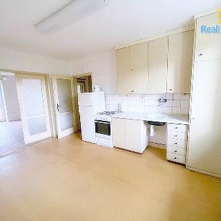 Pronájem bytu 2+1 53 m² Kladno, Petrohradská