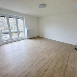 Pronájem bytu 3+kk 94 m² Praha Vršovice, Kubánské náměstí