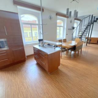Pronájem bytu 5+1 a více 214 m² Praha Žižkov, Chelčického