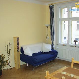 Pronájem bytu 2+kk 54 m² Praha, Bulharská