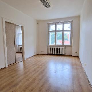 Pronájem kanceláře 87 m² Praha