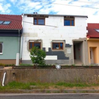 Prodej rodinného domu 239 m² Měnín