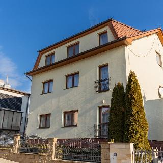 Prodej rodinného domu 445 m² Brno, Humenná