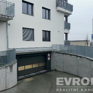 Pronájem parkovacího místa 25 m² Prostějov, Dr. Plajnera