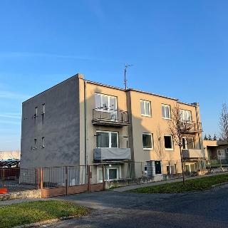 Pronájem bytu 2+1 55 m² Velká Bystřice, Nádražní I