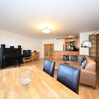 Pronájem bytu 3+kk 110 m² Praha, Na pomezí