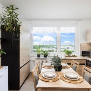 Prodej bytu 4+1 78 m² Praha