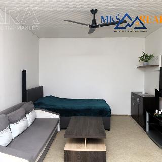 Pronájem bytu 2+1 60 m² Děčín, Kamenická