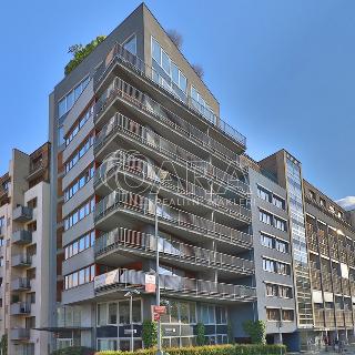 Pronájem bytu 3+kk 115 m² Praha, Podnádražní