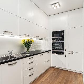 Pronájem bytu 2+kk 51 m² Praha, Květnového vítězství