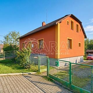 Prodej rodinného domu 193 m&sup2; Hať