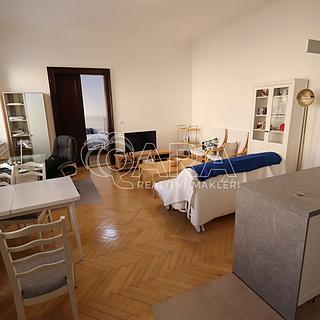 Pronájem kanceláře 71 m&sup2; Praha