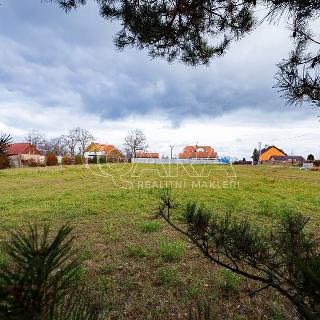 Prodej stavební parcely 879 m² Čakovičky