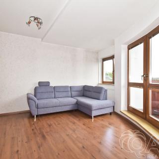 Pronájem bytu 3+kk 76 m² Rudná, Hořelické náměstí