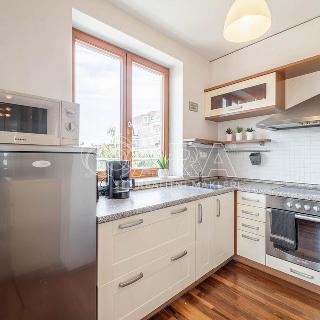 Pronájem bytu 2+kk 66 m² Praha