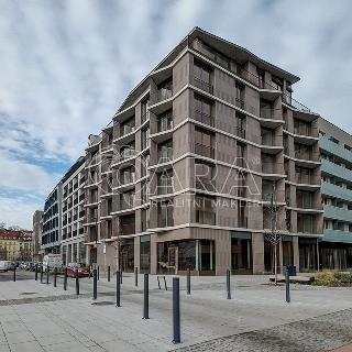 Pronájem bytu 3+kk 86 m² Praha