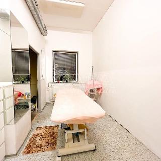 Pronájem obchodu 43 m² Praha, 