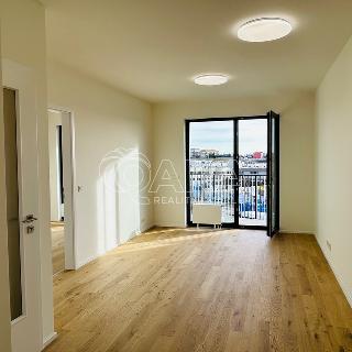 Pronájem bytu 2+kk 56 m² Praha