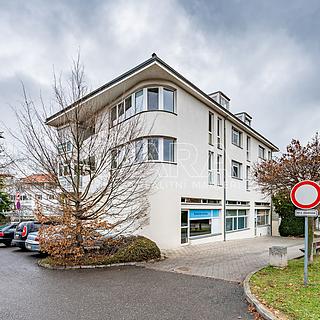 Pronájem obchodu 143 m&sup2; Roztoky