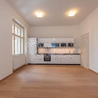 Pronájem bytu 3+kk 99 m² Praha