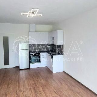 Pronájem bytu 1+kk a garsoniéry 37 m² Olomouc, Hněvotínská