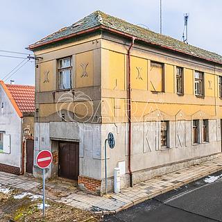 Prodej rodinného domu 144 m&sup2; Kladno