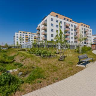 Pronájem bytu 2+kk 52 m² Praha