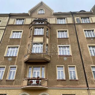 Prodej bytu 3+1 77 m² Praha, Na výšinách