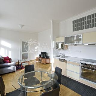 Pronájem bytu 2+kk 50 m² Praha, Vratislavova