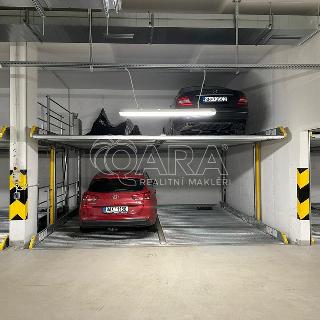 Pronájem parkovacího místa 12 m² Praha, Komořanská