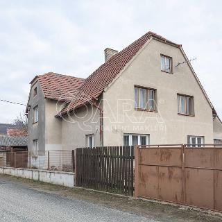 Prodej rodinného domu 220 m² Tuhaň