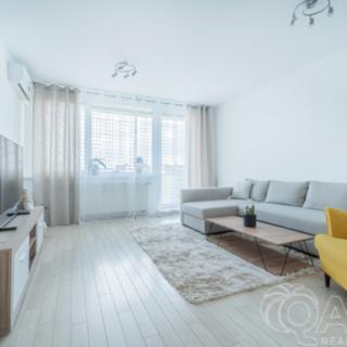 Prodej bytu 3+1 80 m² Praha, Lohniského