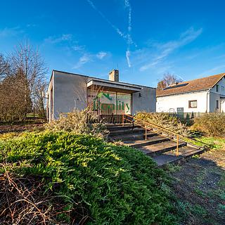 Prodej obchodu 688 m&sup2; Sovětice