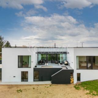 Prodej rodinného domu 149 m² Travčice Nučničky