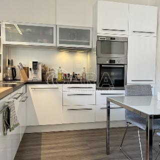 Pronájem bytu 2+kk 57 m² Praha, Poděbradská