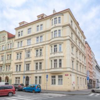 Pronájem bytu 2+kk 50 m² Praha, Čestmírova