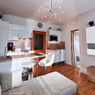 Prodej bytu 2+kk 37 m² Praha, Velebného