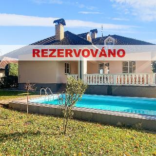 Prodej rodinného domu 263 m² Milovice, Suchardova