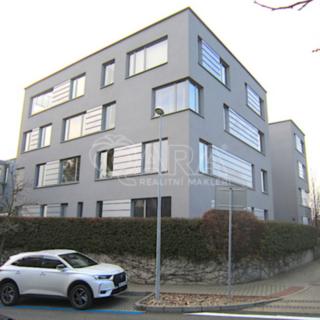 Pronájem bytu 2+kk 63 m² Praha