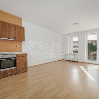 Pronájem bytu 2+kk 64 m² Hostivice