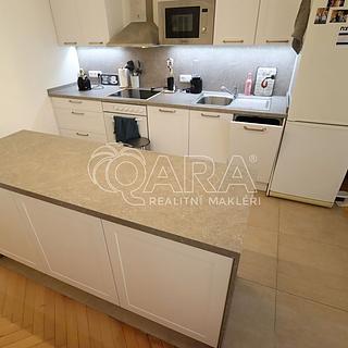 Pronájem bytu 2+kk 71 m&sup2; Praha