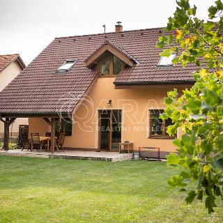 Prodej rodinného domu 144 m² Slatiňany, 