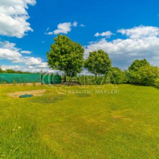 Prodej stavební parcely 811 m² Třebusice