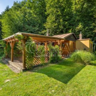Prodej chaty 44 m&sup2; Český Šternberk