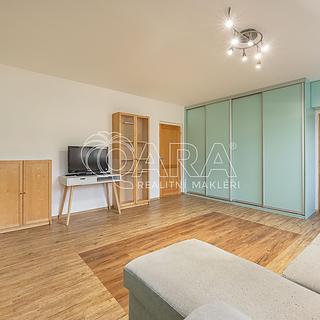 Prodej bytu 4+1 85 m&sup2; Jílové u Prahy
