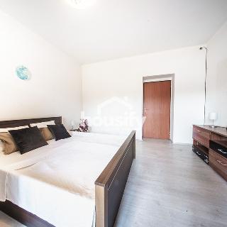 Prodej bytu 2+1 75 m² Šanov, Nádražní