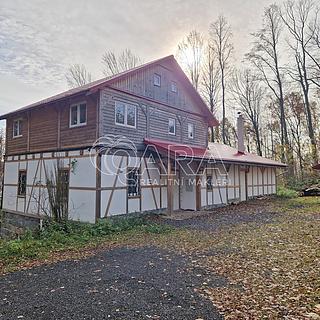 Prodej rodinného domu 263 m&sup2; Lobendava