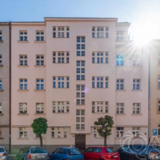 Prodej bytu 3+1 104 m² Hradec Králové