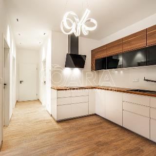 Prodej bytu 2+kk 52 m² Beroun, Hrnčířská