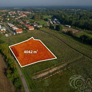 Prodej stavební parcely 4042 m² Valy